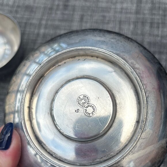 Antique Meriden Quadruple Silver Plate Demitasse Cup & Saucer – Floral Engraved - Picture 10 of 10